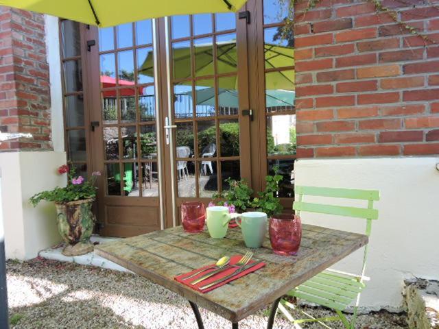 L Auberge Du Lion D Or Nanteuil-sur-Marne Esterno foto